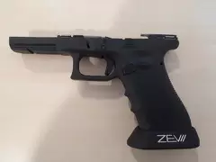 Glock 17 Griffstück mit ZEV Jetfunnel