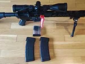 AR 15 DiamondBack inkl. Hawke Optik, Zweibein, Magazine (optional mit Munition)