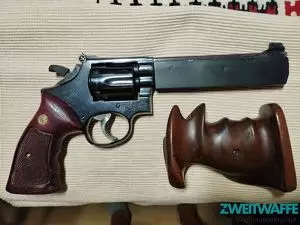 Smith & Wesson 14-3 mit 6 " Lauf